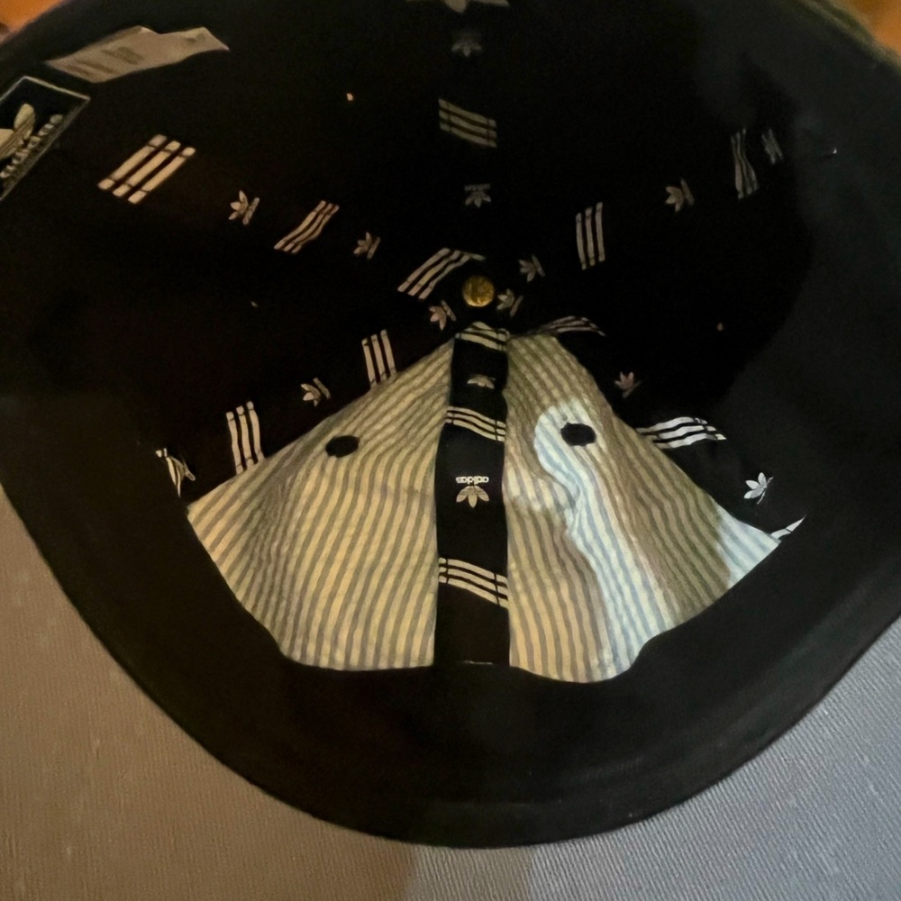 ADIDAS Originals 90288 Strapback Relaxed Adjustable Cap Black Hat Three Stripes - Picture 7 of 11